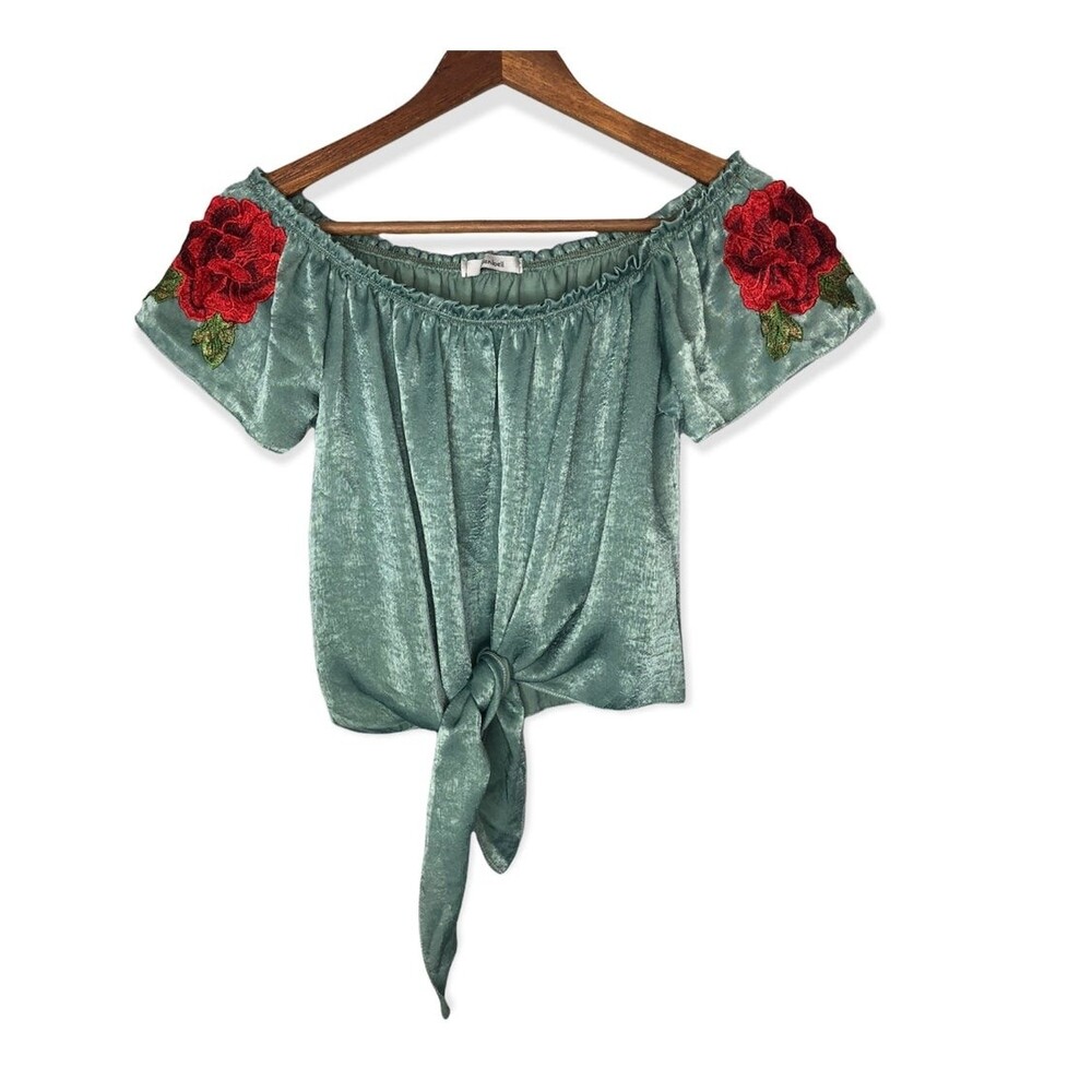Teenbell Off-shoulder Floral Silky Front-Tie Blouse